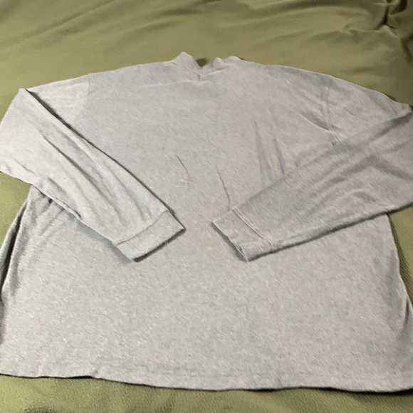 Men’s Eddie Bauer gray, long sleeve shirt. Size XL. Chest approx 25 1/2 inches - Picture 4 of 6